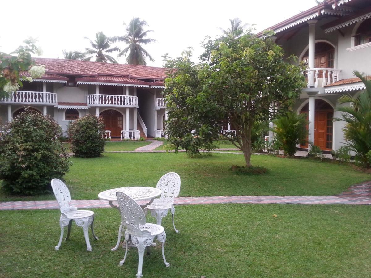 Bougain Villa Bentota Extérieur photo