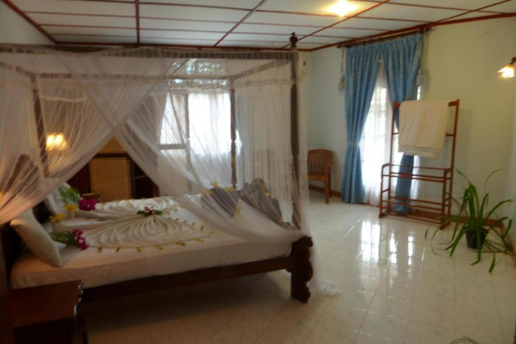 Bougain Villa Bentota Extérieur photo