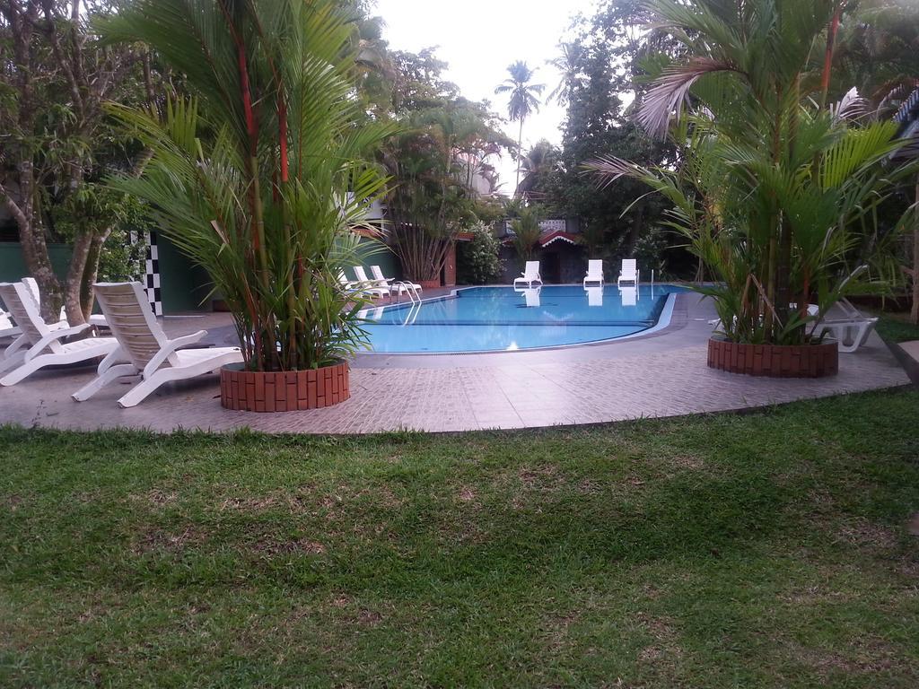Bougain Villa Bentota Extérieur photo