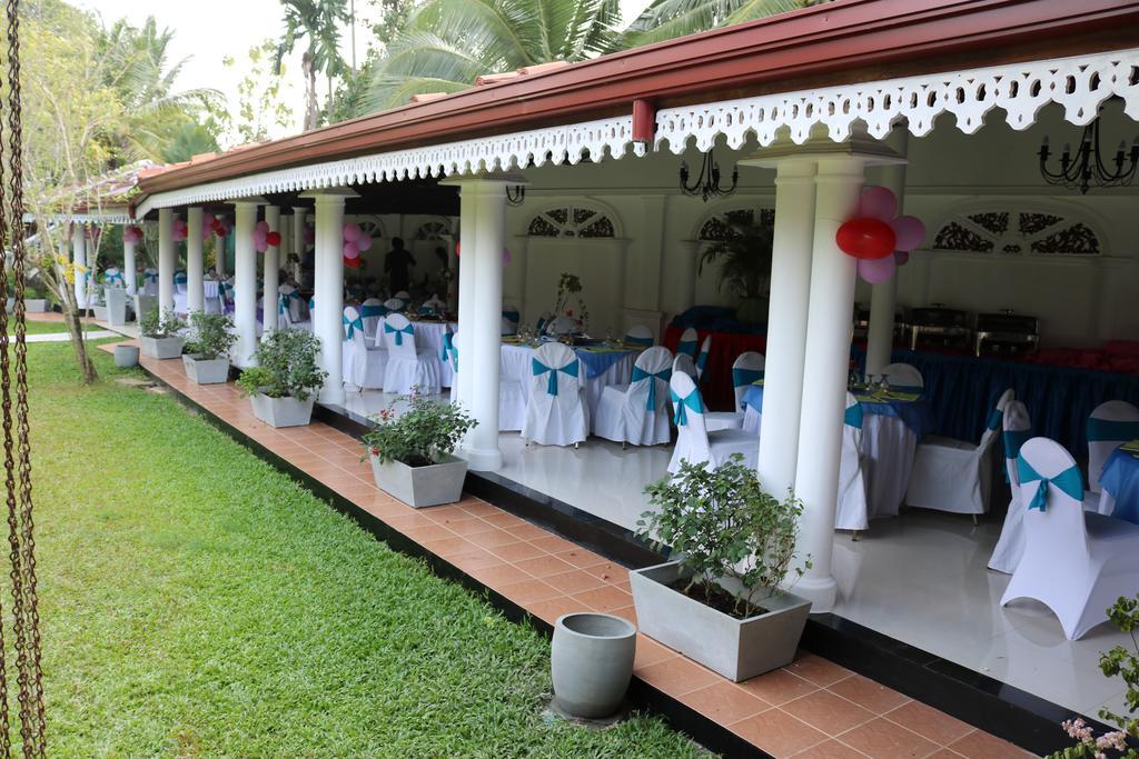 Bougain Villa Bentota Extérieur photo